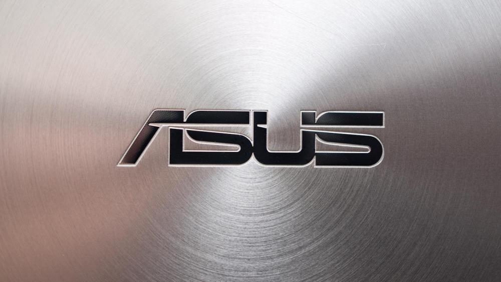 Asus Zenfone 3 появится не раньше марта