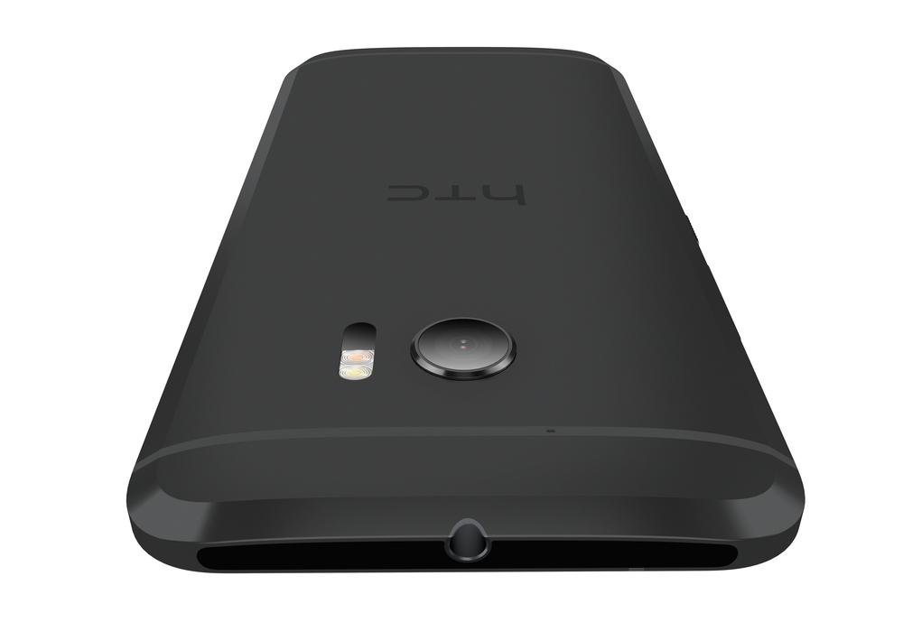 HTC 10 представлен официально