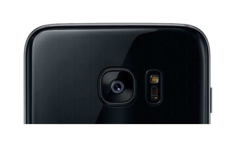 Samsung отказалась от двойной камеры в Galaxy S8