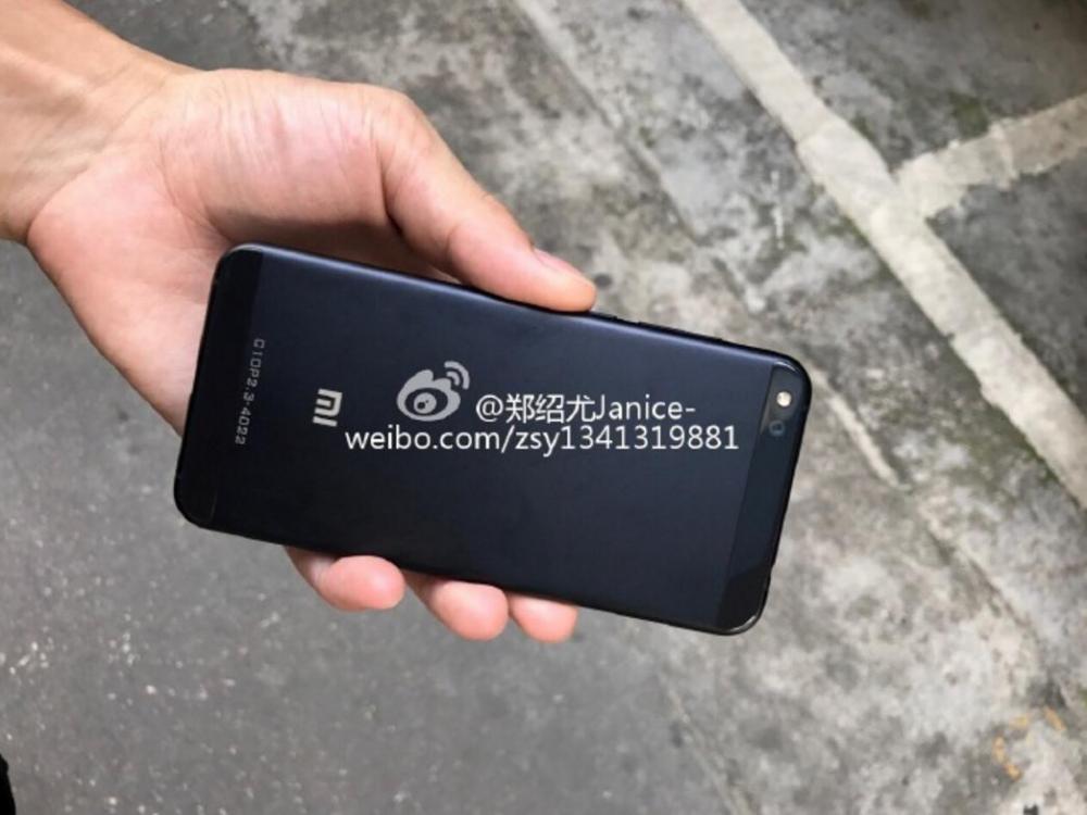 Xiaomi Mi 5c на фото и в бенчмарках