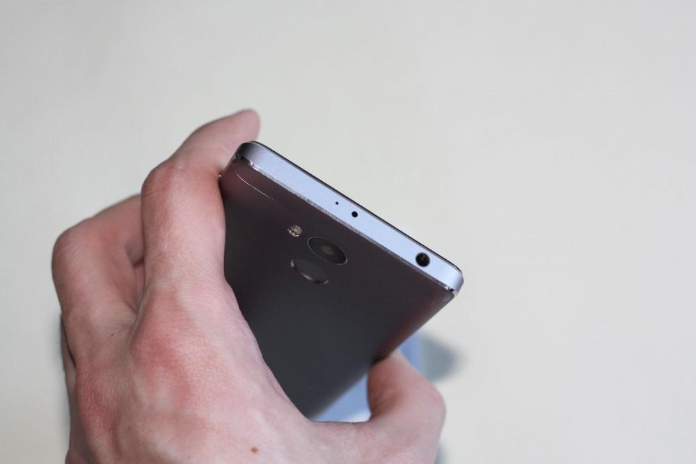Обзор смартфона Xiaomi Redmi 4 Prime - перед ним сложно устоять