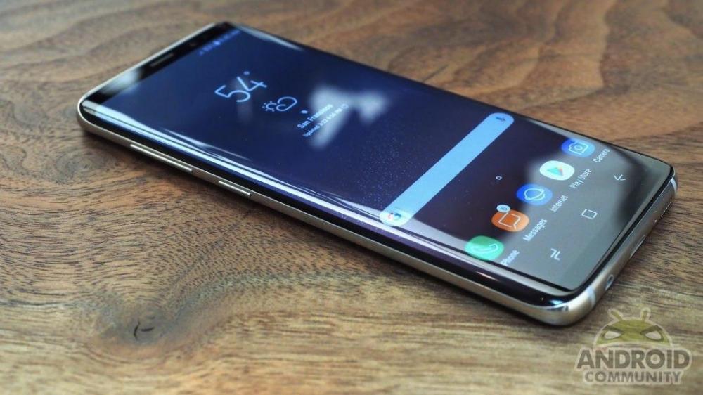 Сканер радужной оболочки Galaxy S8 обманули - реакция Samsung