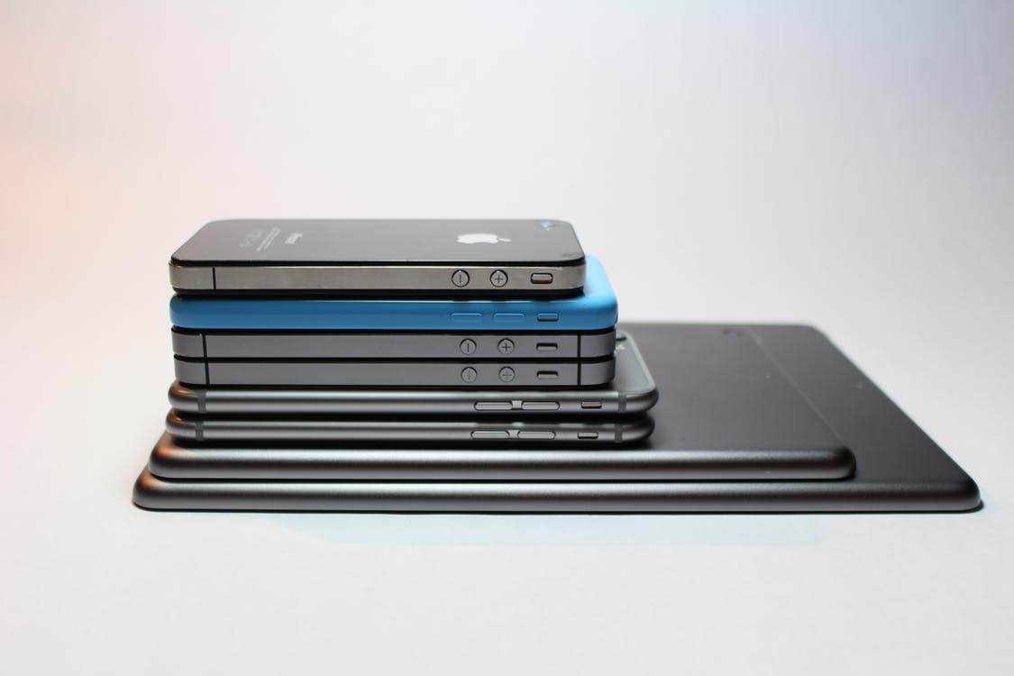 Сколько Samsung заработает с каждого проданного iPhone X