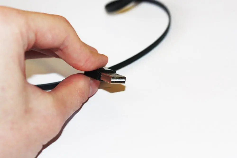 Универсальный кабель USB-MicroUSB от Nobby - вставляй любой стороной