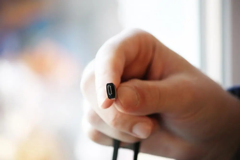 Универсальный кабель USB-MicroUSB от Nobby - вставляй любой стороной