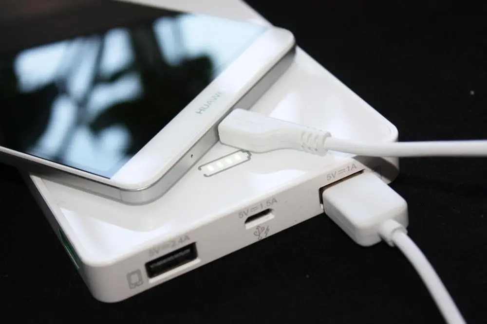 Обзор Power Bank APC от Scheider Electric