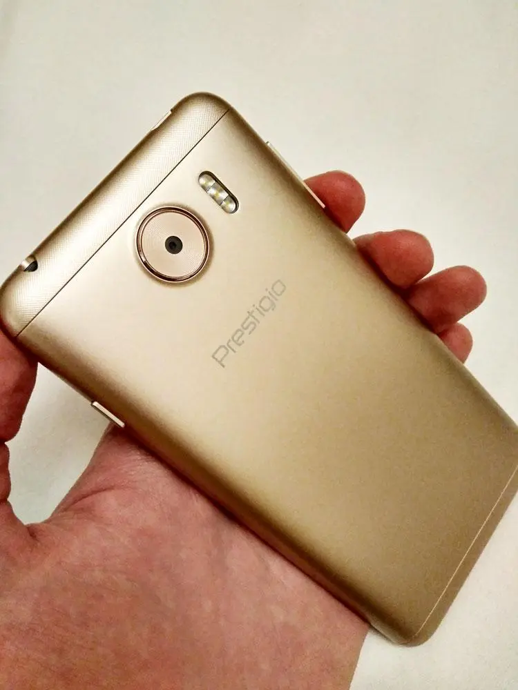 Большой, но ещё не дорогой – Prestigio Grace Z5