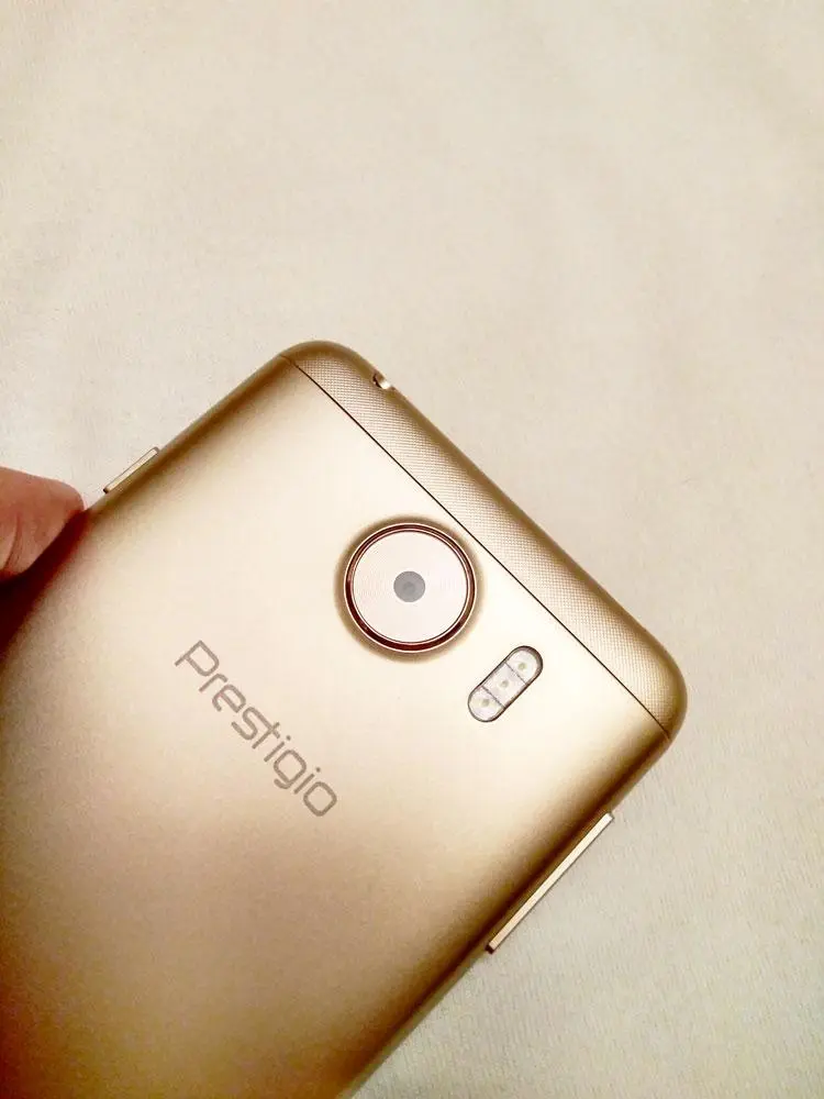 Большой, но ещё не дорогой – Prestigio Grace Z5
