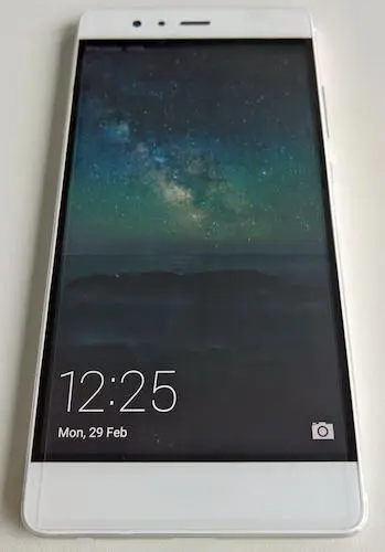 Huawei P9 будет со сдвоенной камерой
