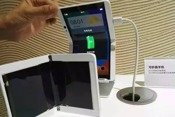 OPPO гнёт экраны, складывает смартфоны пополам