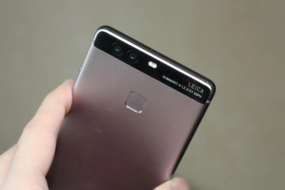 Huawei P9 - плавный фаблет от китайской компании