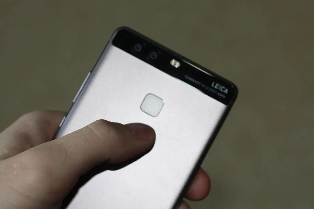 Huawei P9 - плавный фаблет от китайской компании