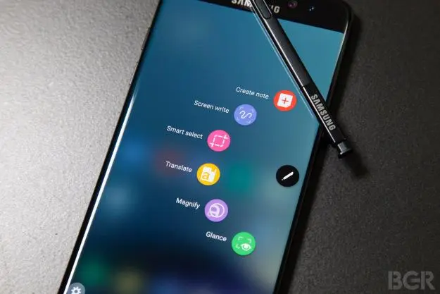 Samsung готовит крупный Galaxy S8 для фанатов серии Note