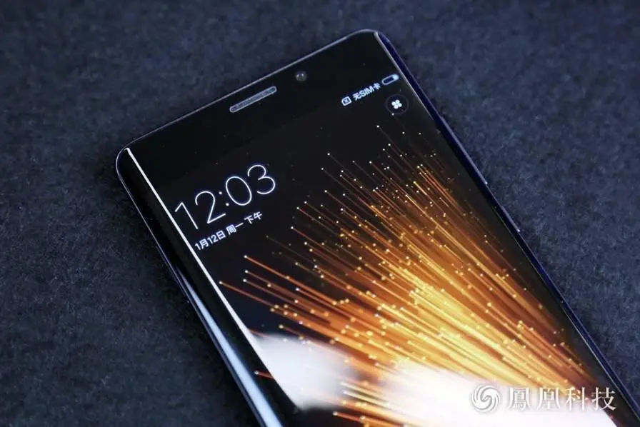 Xiaomi Mi Note 2 с изогнутым дисплеем представлен официально