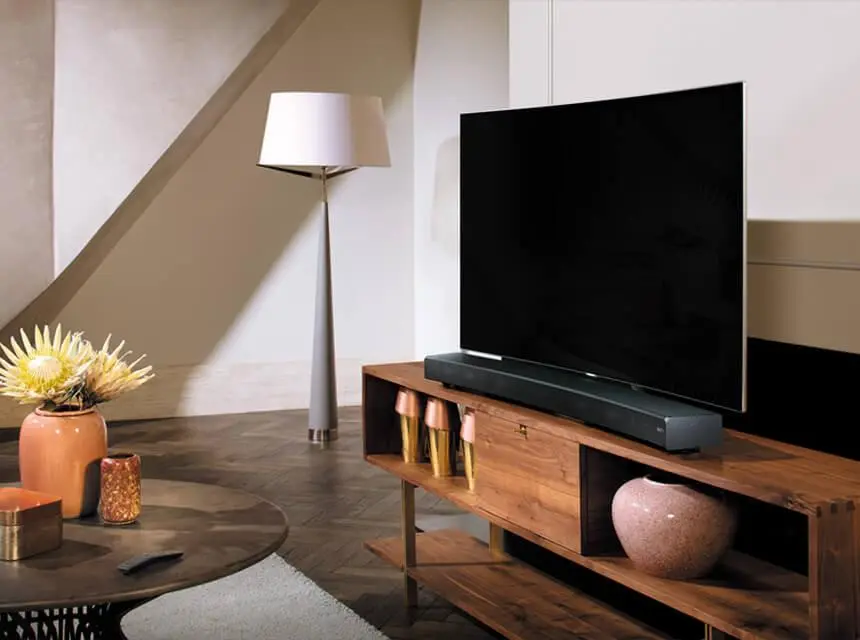 Обзор QLED телевизора Samsung Q8C – 4K-будущее дома