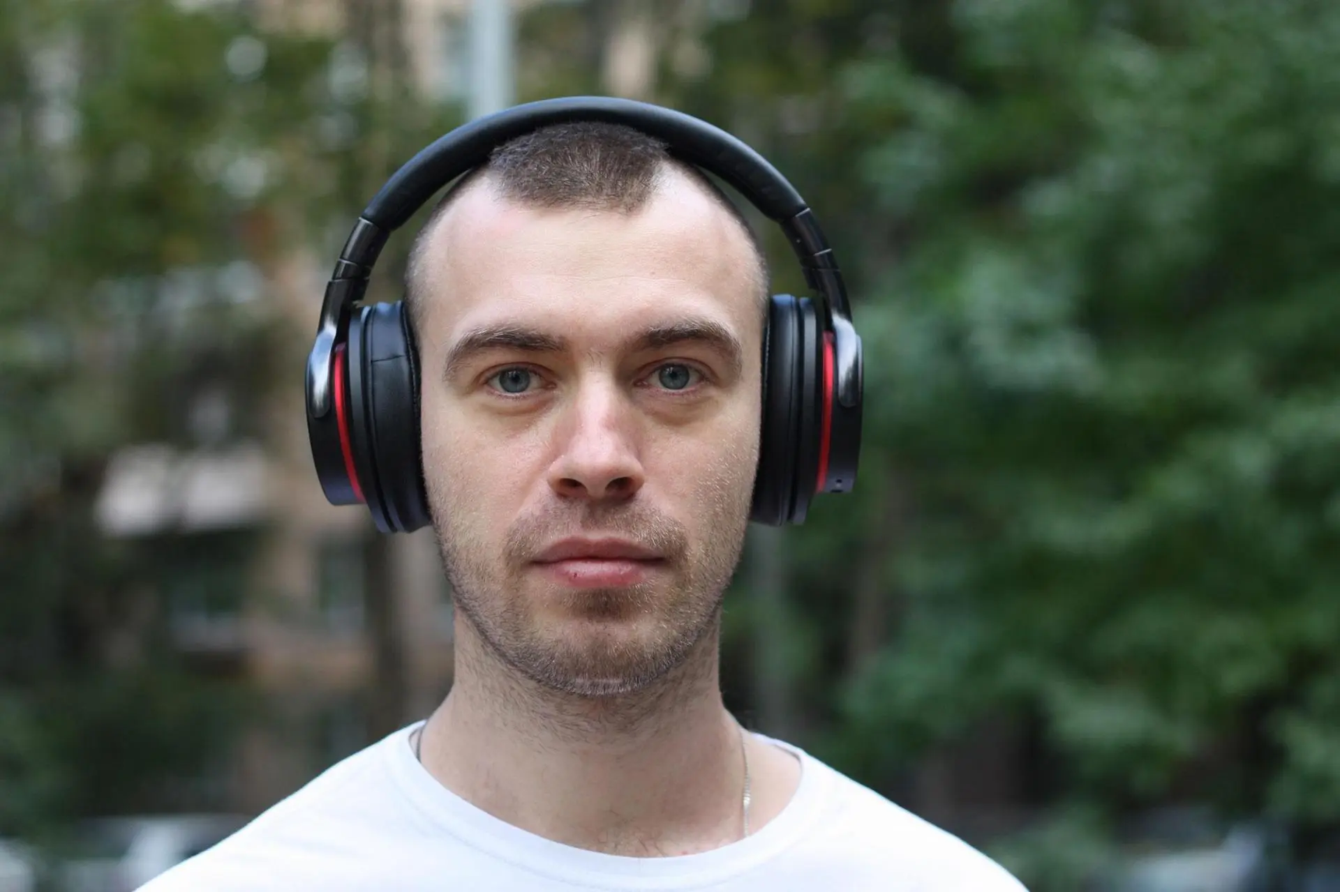 Отзыв об использовании беспроводных наушников Sony MDR-1ABT