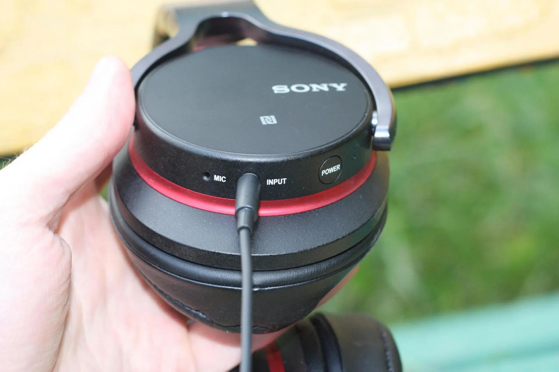 Отзыв об использовании беспроводных наушников Sony MDR-1ABT