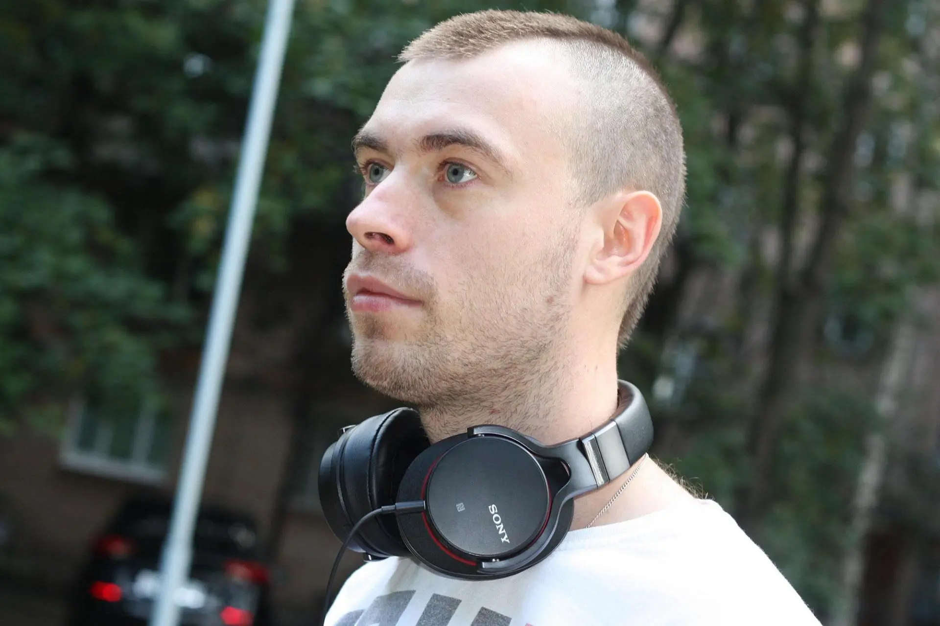 Отзыв об использовании беспроводных наушников Sony MDR-1ABT