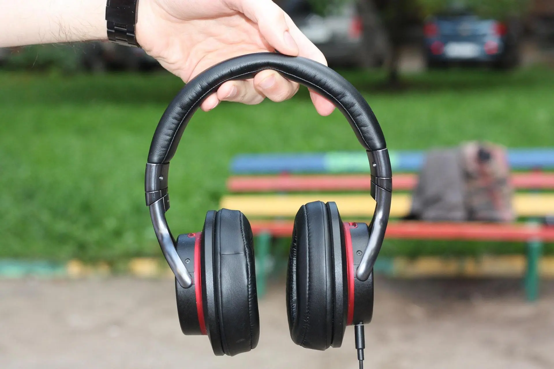 Отзыв об использовании беспроводных наушников Sony MDR-1ABT