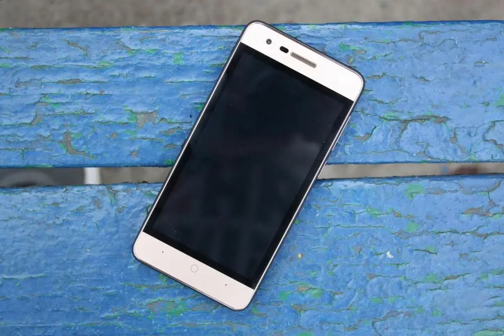 Обзор не дорого смартфона Micromax Q3551
