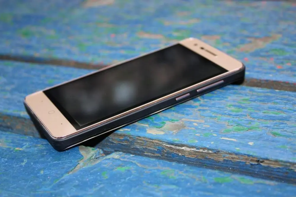 Обзор не дорого смартфона Micromax Q3551