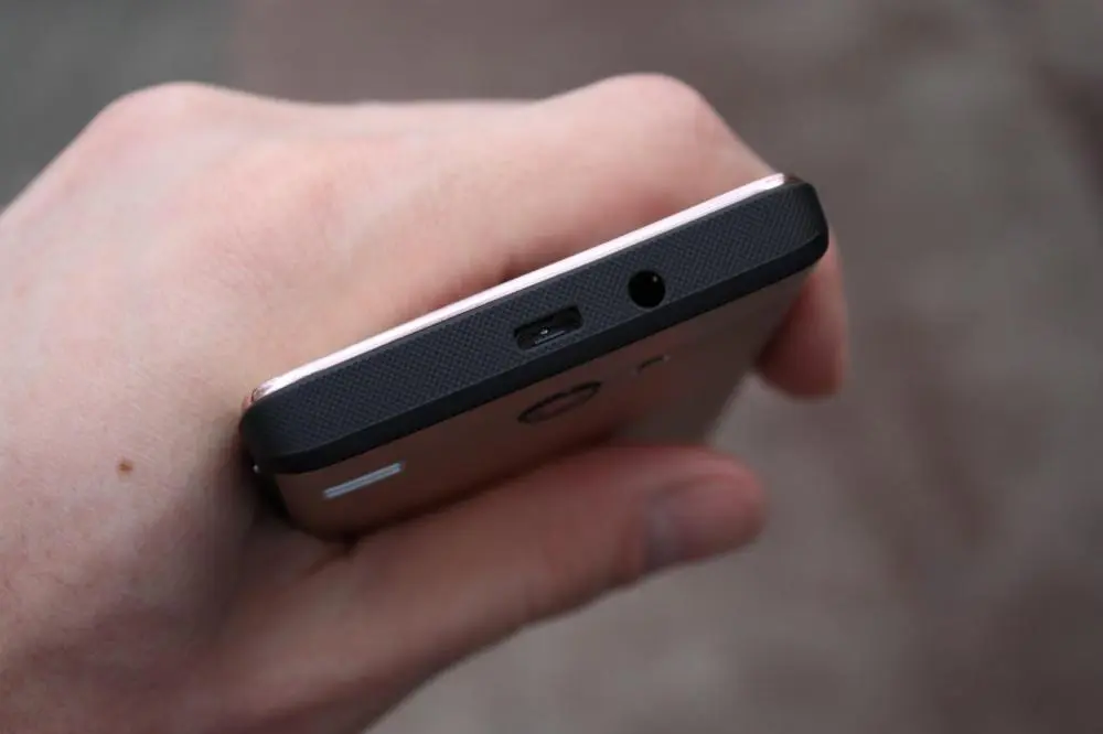 Обзор не дорого смартфона Micromax Q3551