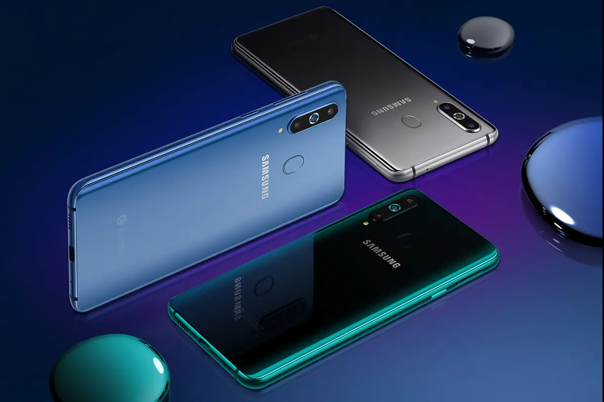 Чем кроме отверстия в экране интересен Samsung Galaxy A8s?