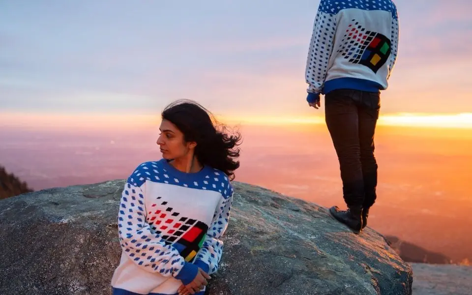 Свитер в стиле Windows 95 можно получить у Microsoft 