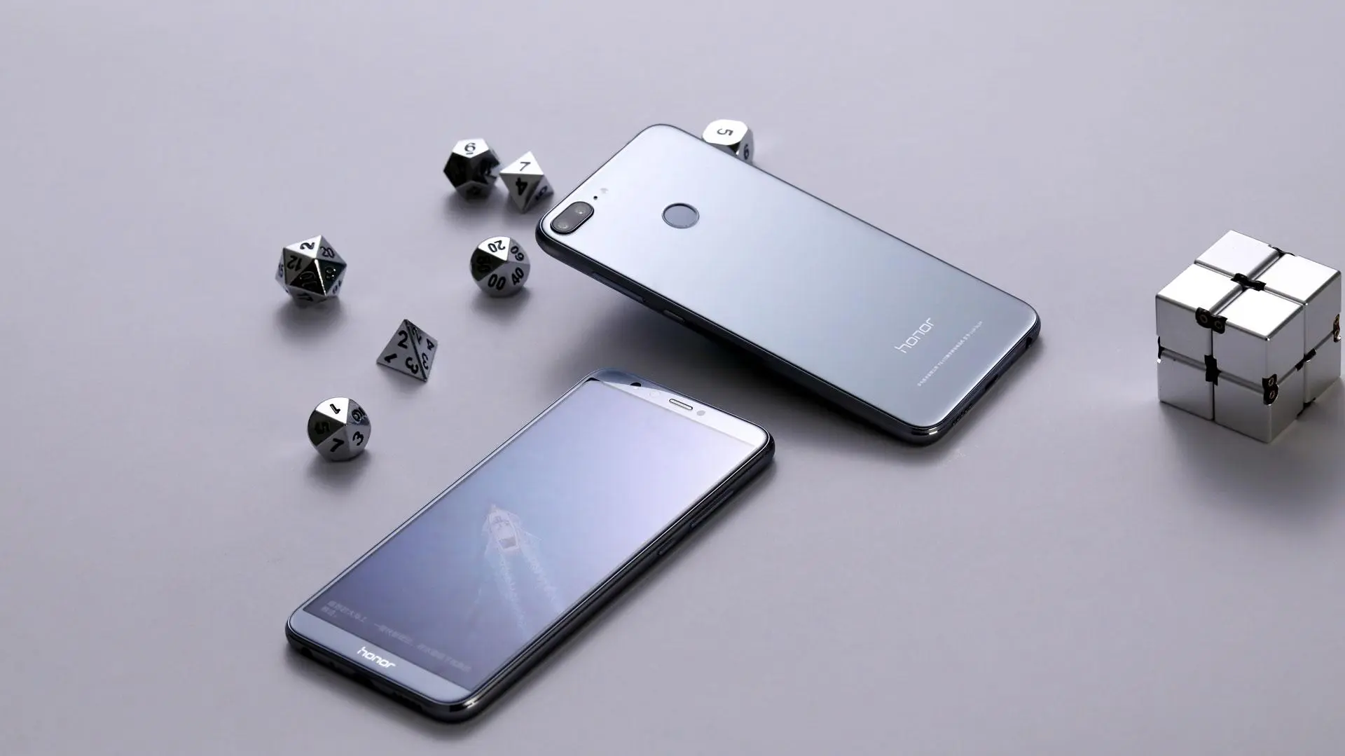 Huawei Honor 9 Lite скоро поступит в продажу в России