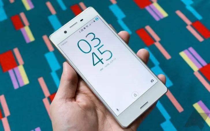 Sony Xperia X и X Compact стали получать обновления до Android Oreo