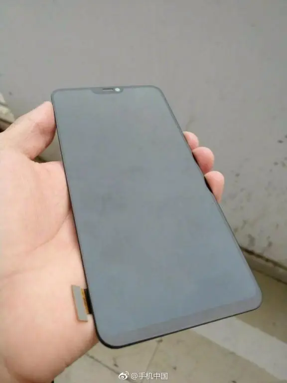 Яблочная чёлка в тренде: Vivo тоже отрастит в будущем смартфоне X30