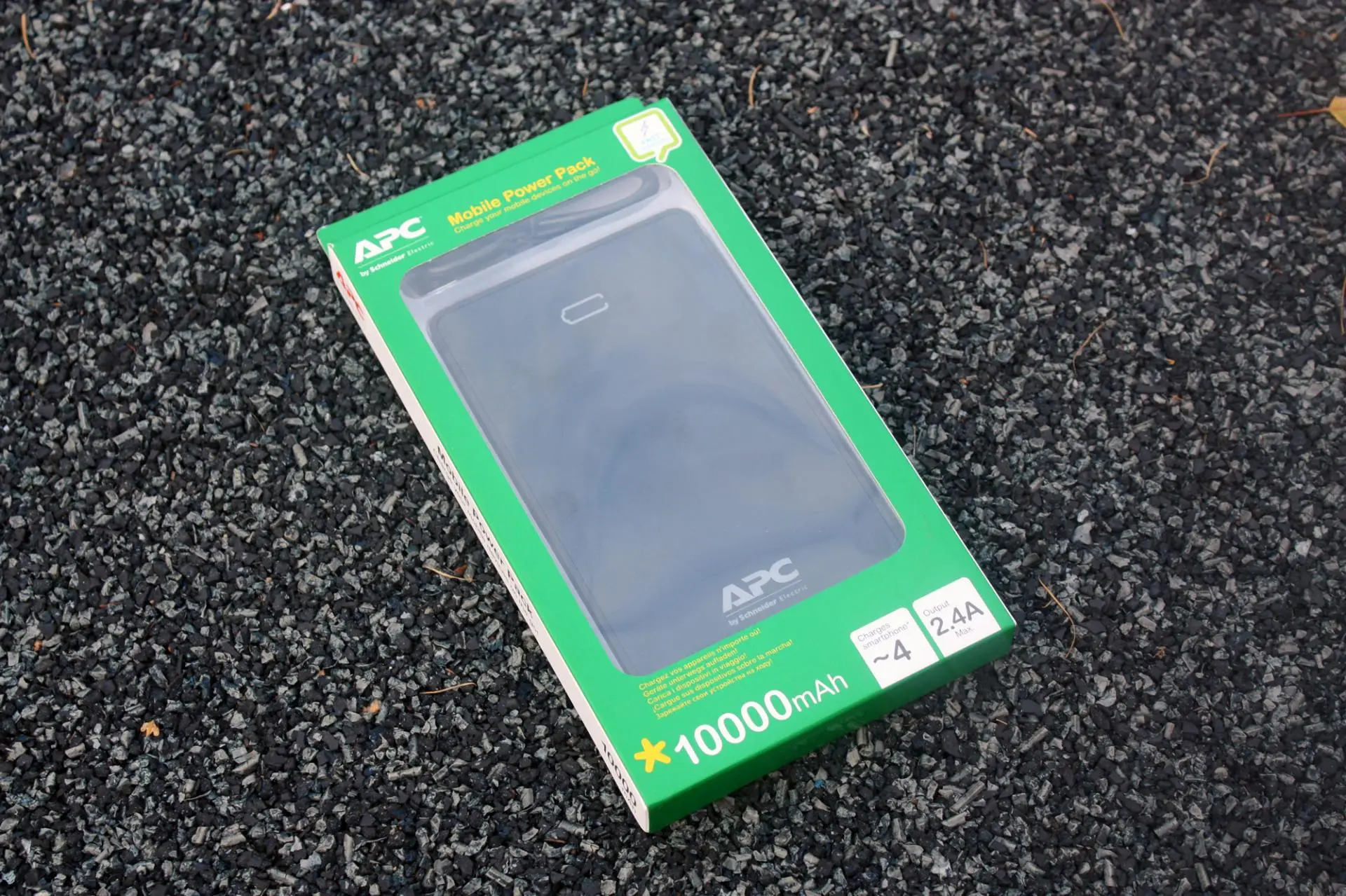Обзор внешнего аккумулятора APC Mobile Power Pack M10 (M10BK/WH-EC)