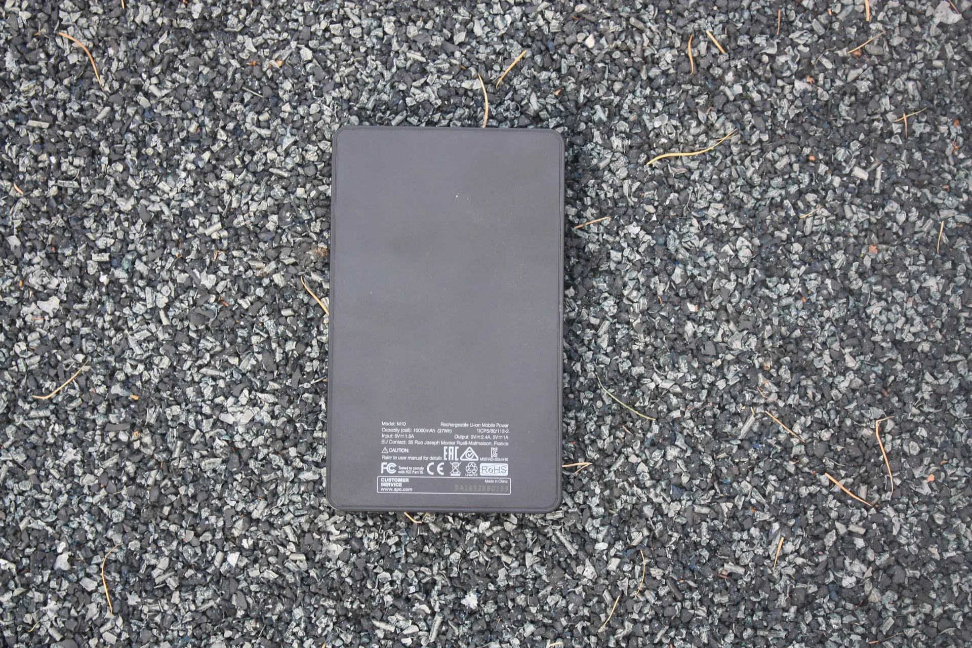 Обзор внешнего аккумулятора APC Mobile Power Pack M10 (M10BK/WH-EC)