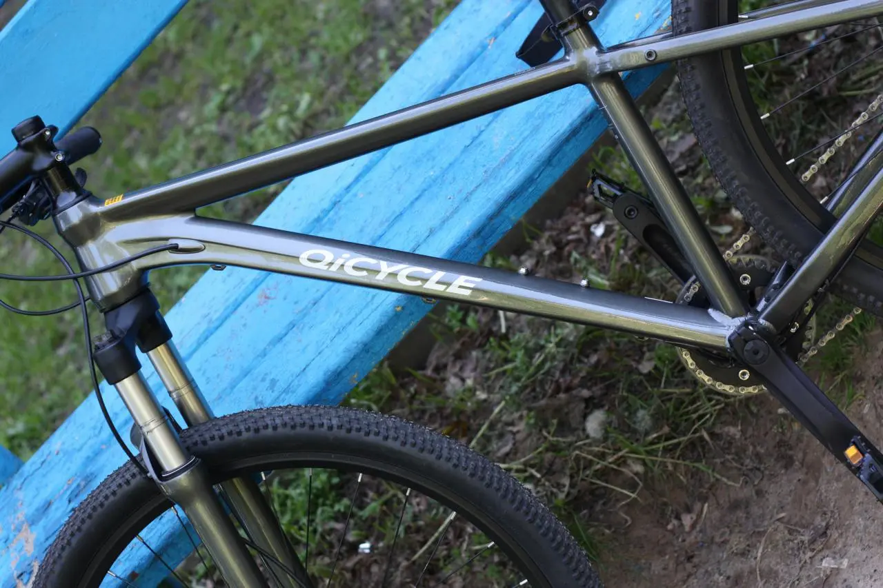 Горный велосипед Xiaomi QiCycle XC650 Smart Mountain Bike можно купить дешевле, чем в Китае