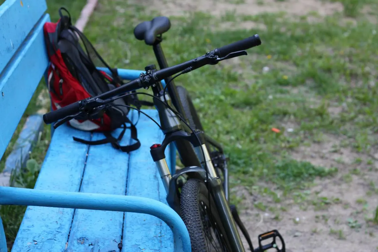 Горный велосипед Xiaomi QiCycle XC650 Smart Mountain Bike можно купить дешевле, чем в Китае