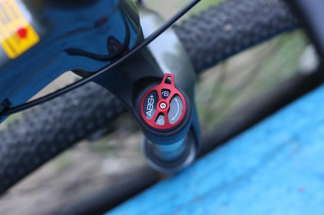 Горный велосипед Xiaomi QiCycle XC650 Smart Mountain Bike можно купить дешевле, чем в Китае