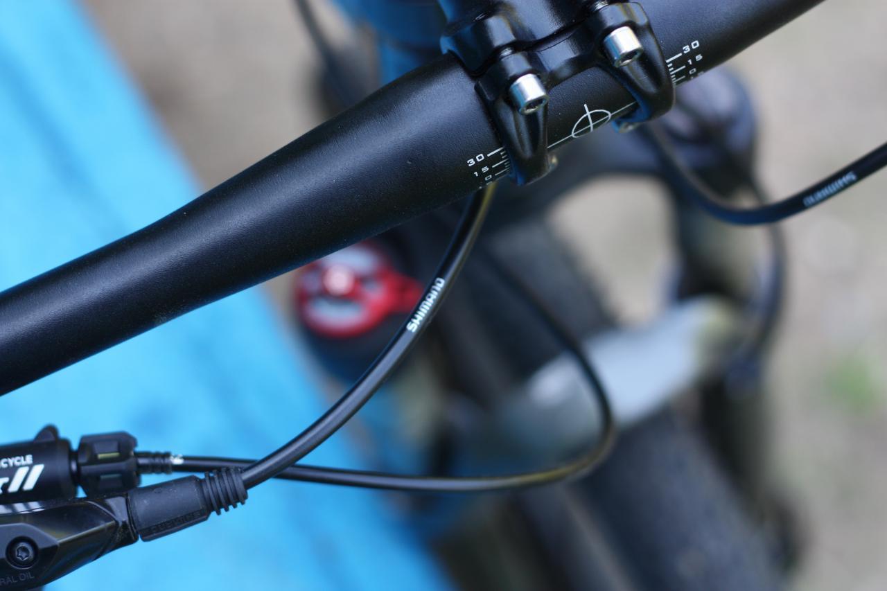 Горный велосипед Xiaomi QiCycle XC650 Smart Mountain Bike можно купить дешевле, чем в Китае