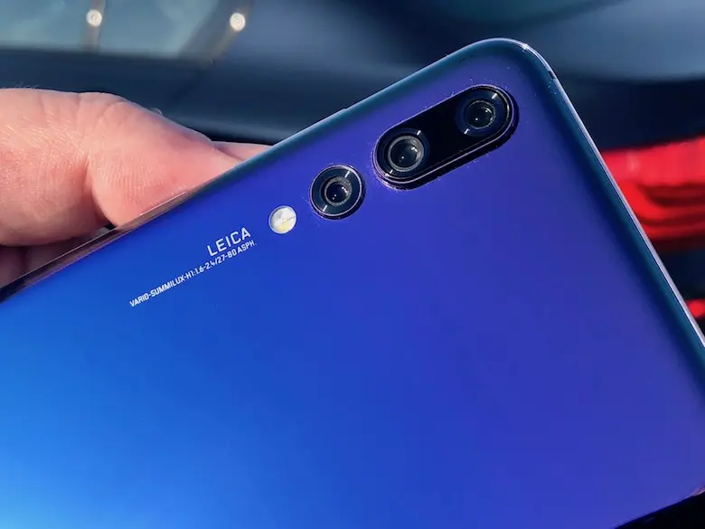 Huawei Mate 20 и новые iPhone ожидаются с трехсенсорными камерами