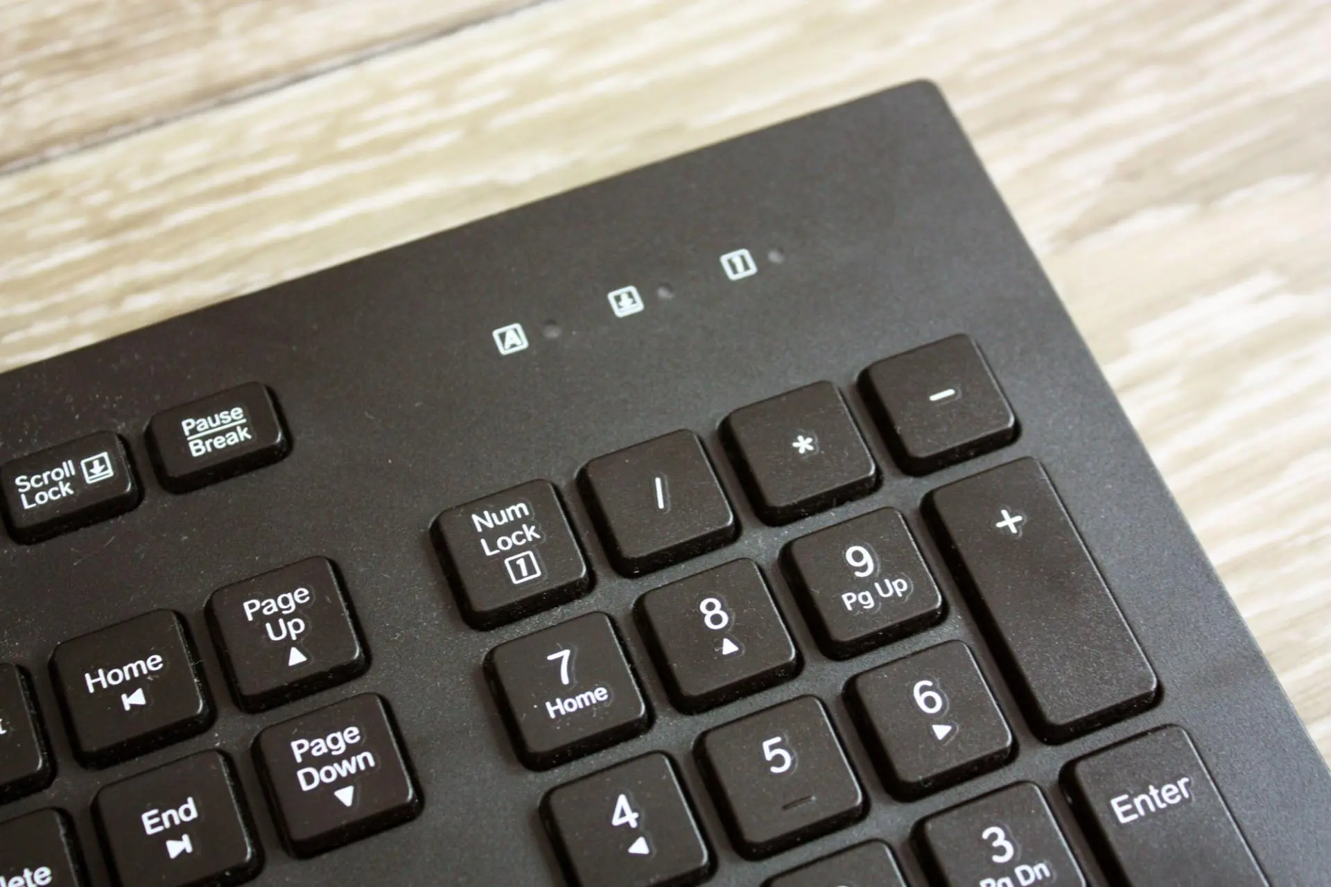Обзор клавиатуры Logitech k280e