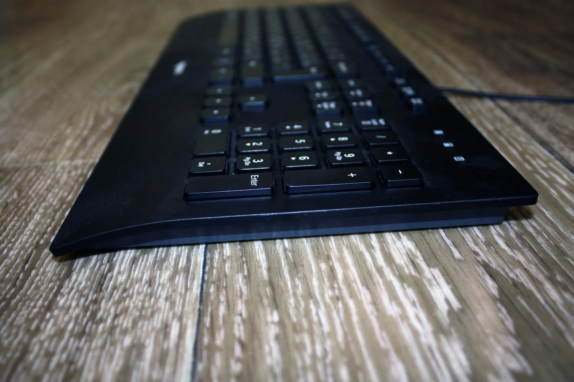Обзор клавиатуры Logitech k280e