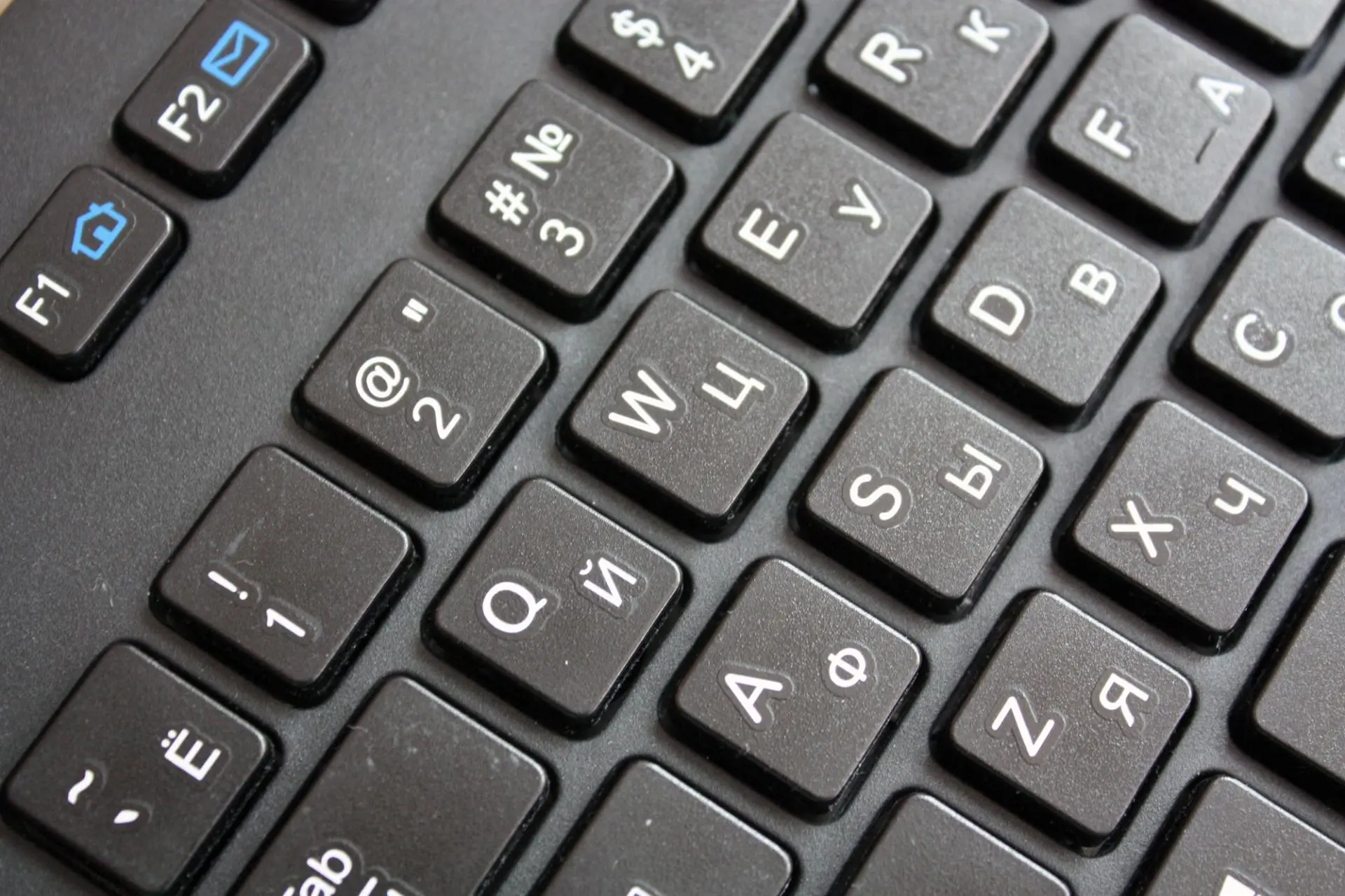 Обзор клавиатуры Logitech k280e