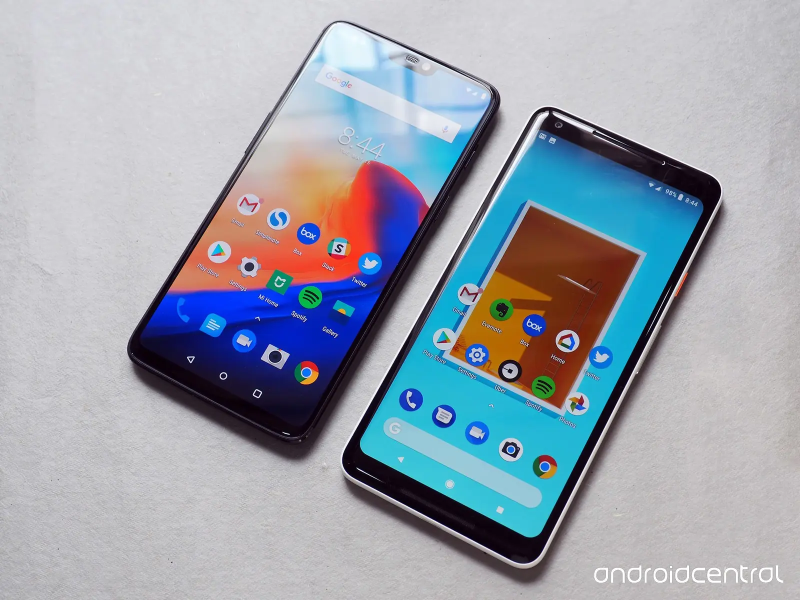 OnePlus 6 или Pixel 2 XL, кого лучше купить?