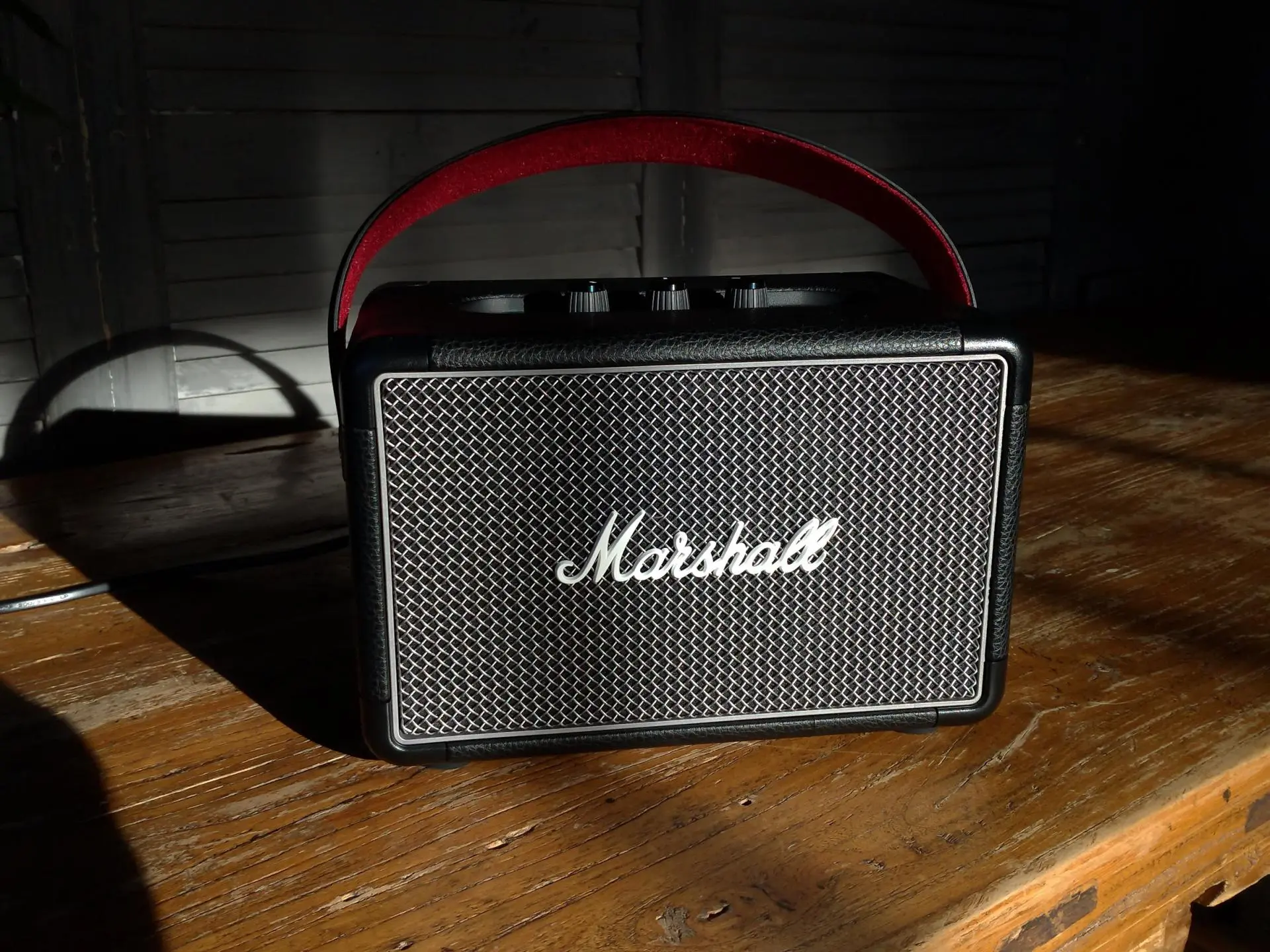 Marshall Killburn — для тех, кто любит брать музыку с собой