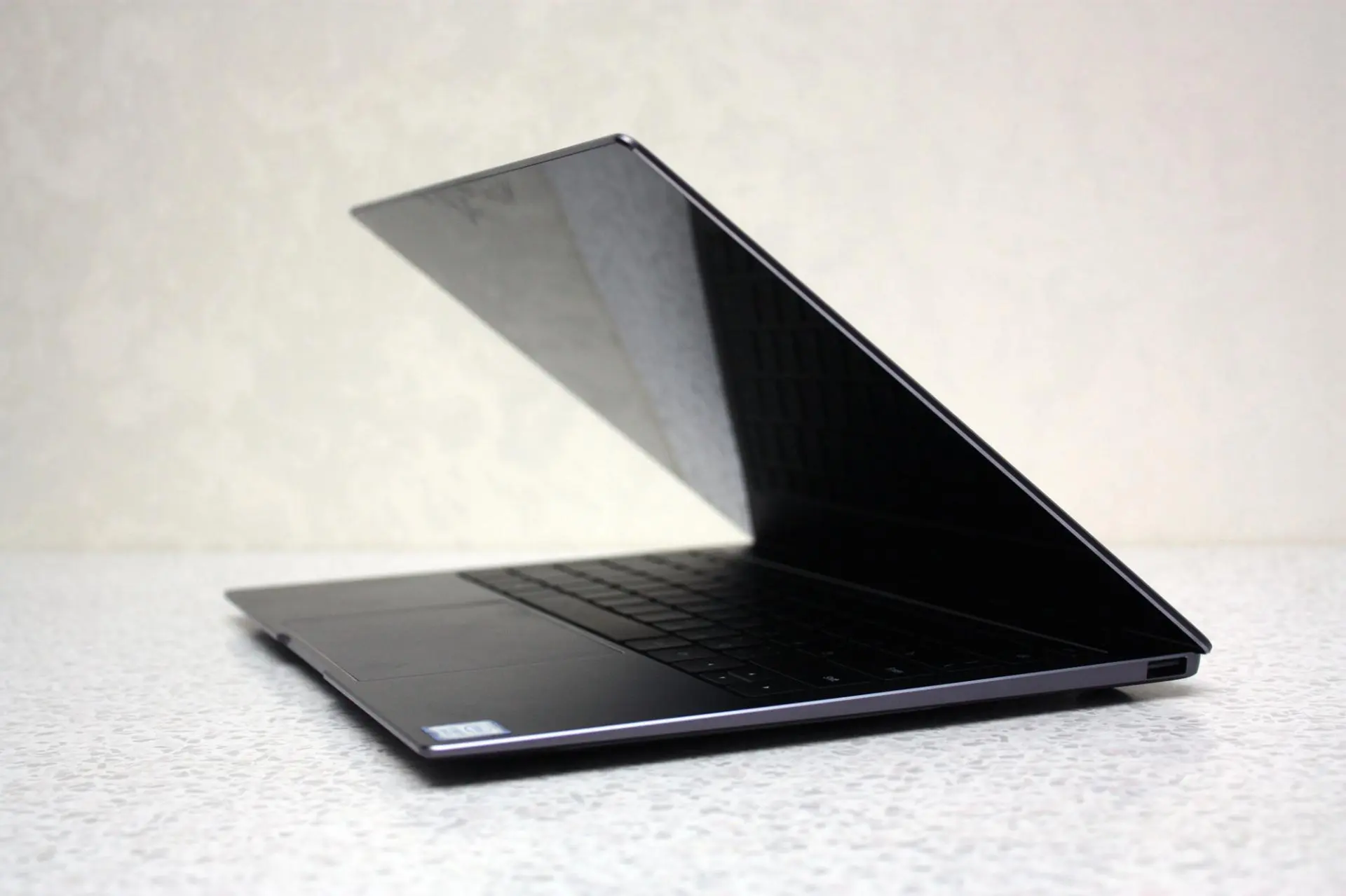 Обзор ультрабука Huawei Matebook X Pro (Mach-W19C)