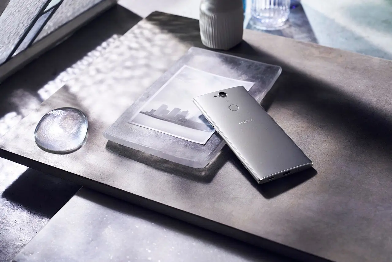 Sony дарит стереогарнитуру при покупке Xperia XA2 Plus. Старт продаж в России