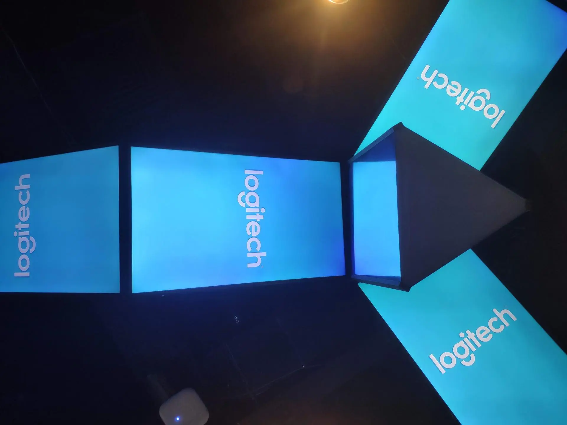 Logitech представила комплект Rally для обеспечения видеоконференций