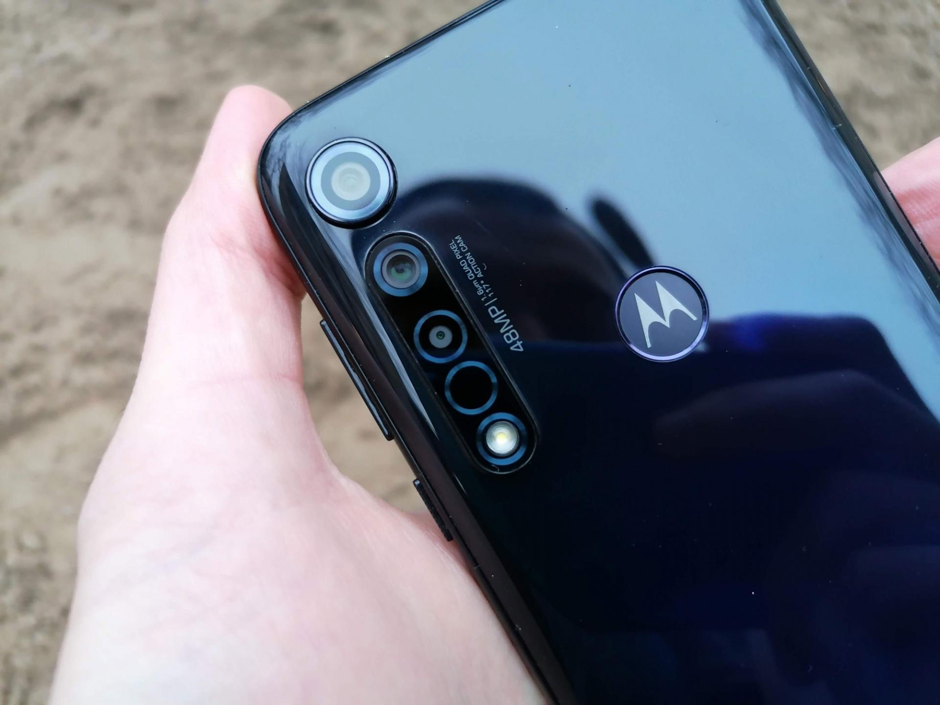 Обзор смартфона Motorola Moto G8 Plus