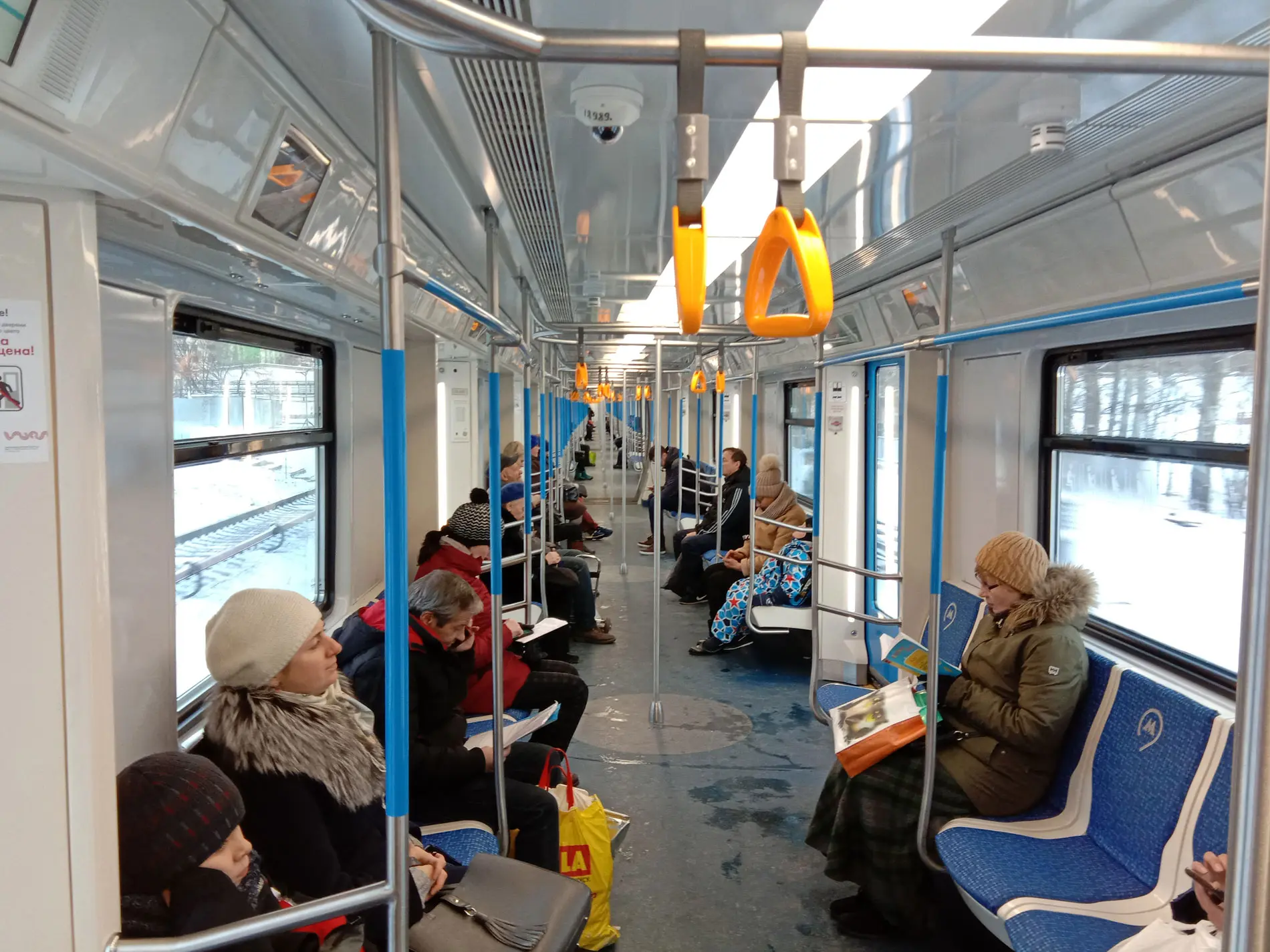 Говорят, что в метро могут ввести зональну оплату проезда. Но метрополитен опровергает