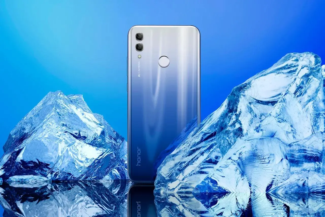 Honor 10 Lite станет доступен через 2 дня по цене 14990 рублей