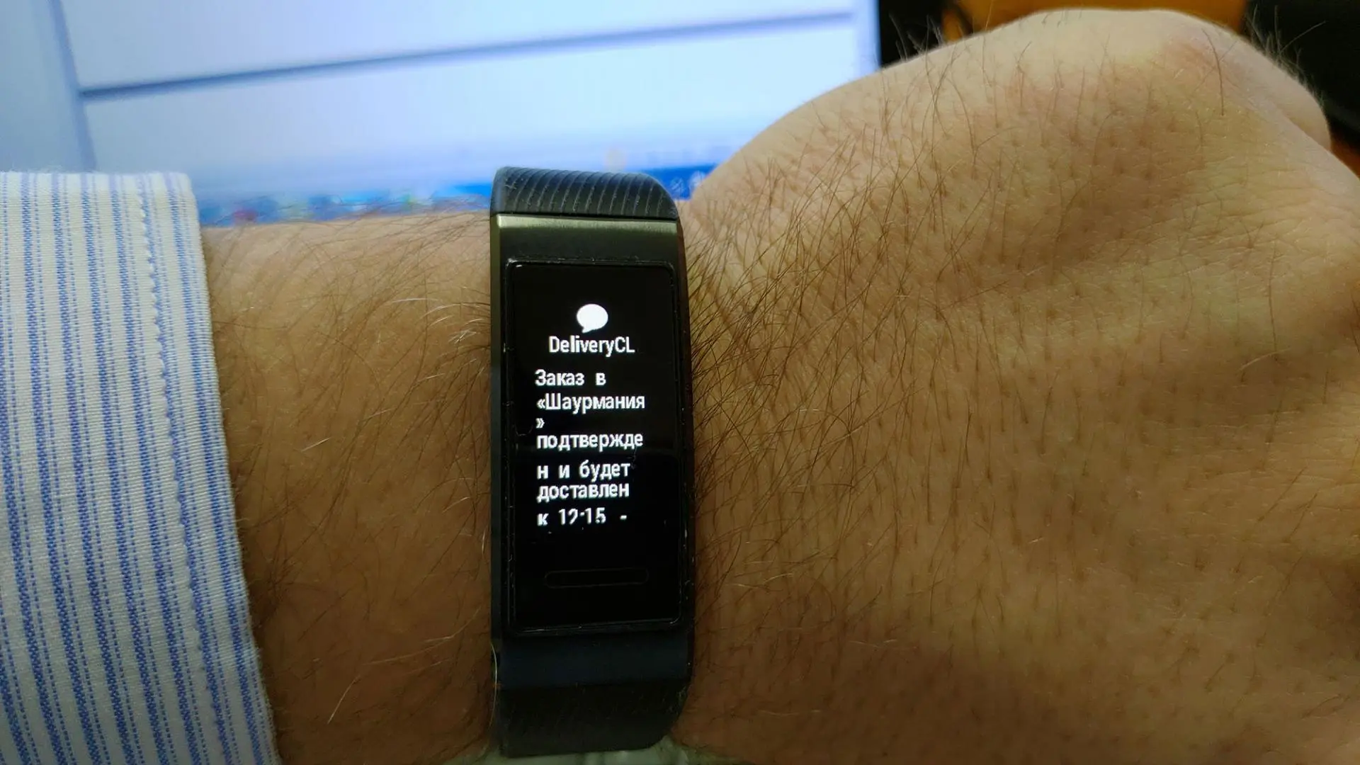 Обзор фитнес-браслета Huawei Band 3 Pro с цветным экраном